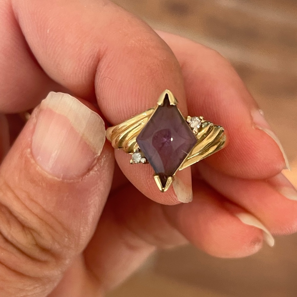 14kt gold amethyst and Diamond ring